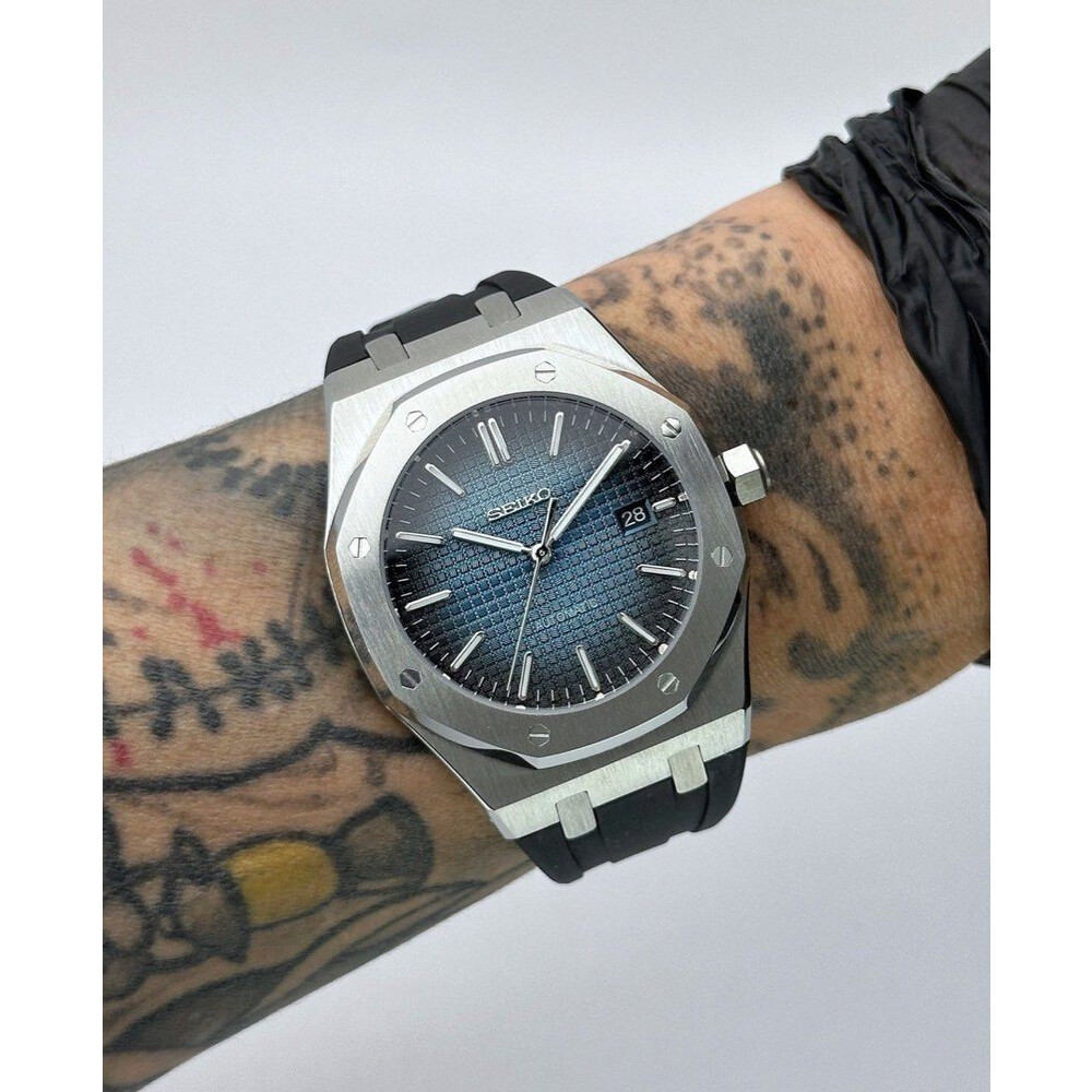 Custom Seiko Mod • Blue Black Fade AP w/ Rubber Strap • 42mm